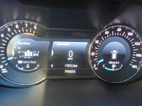 Used 2017 Ford Explorer Platinum image 49