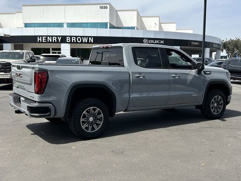 Used 2024 GMC Sierra 1500 AT4 w/ Technology Package image 8