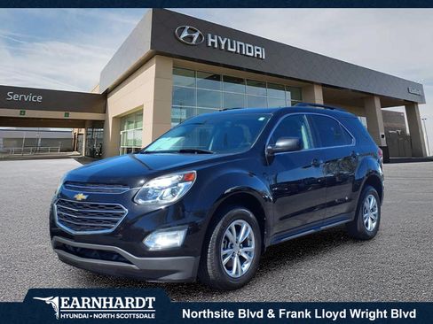 Used 2017 Chevrolet Equinox LT w/ Driver Confidence Package II FWD image 1