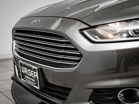 Used 2015 Ford Fusion Titanium image 3