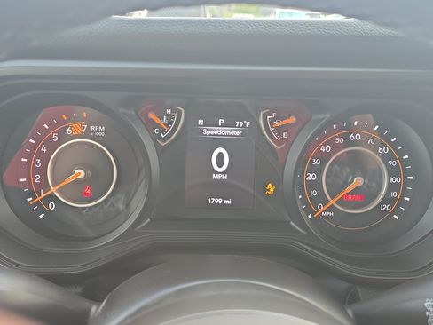 Certified 2026 Jeep Wrangler Sport AWD/4WD image 17