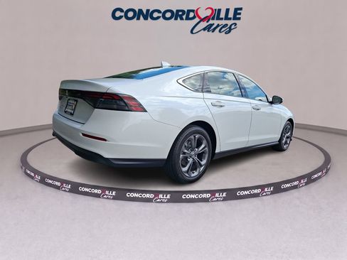 Used 2024 Honda Accord EX image 6