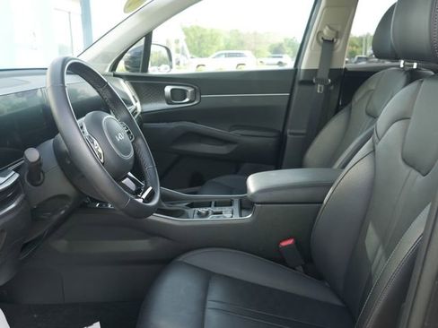 Used 2025 Kia Sorento S w/ Panoramic Sunroof Package FWD image 35