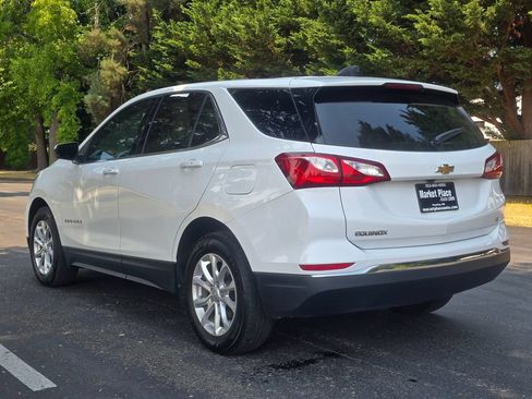 Used 2018 Chevrolet Equinox LT FWD image 4