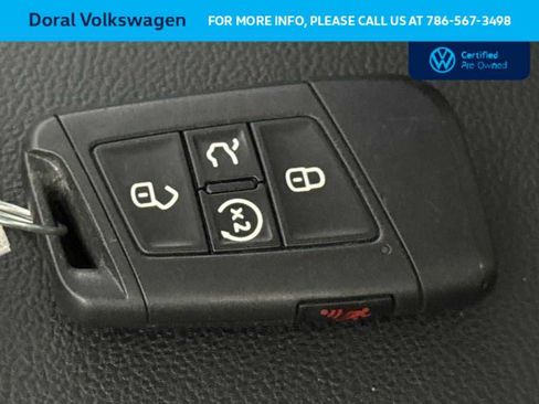 Certified 2023 Volkswagen Taos SEL AWD/4WD image 28