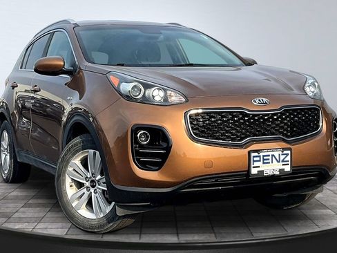 Used 2019 Kia Sportage LX w/ LX Popular Package AWD/4WD image 3