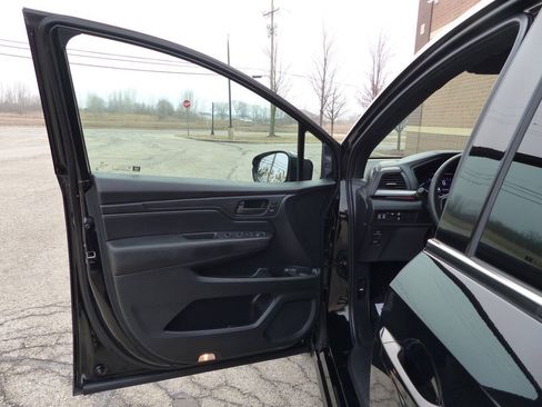 Used 2024 Honda Odyssey Sport image 18