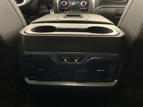 Used 2021 GMC Sierra 1500 SLT image 12