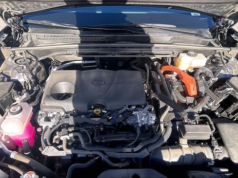 Used 2023 Toyota Crown Limited image 30