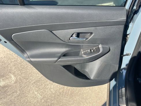 New 2026 Nissan Sentra SR w/ Floor Mat Package FWD image 17