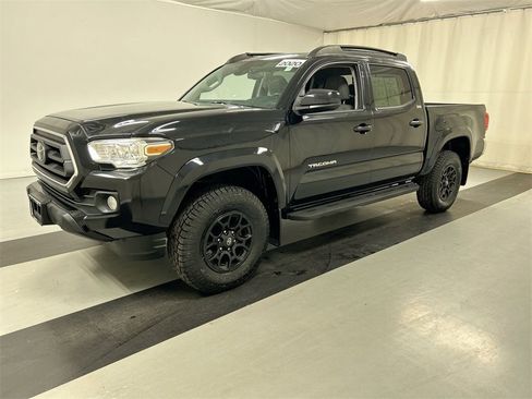 Used 2020 Toyota Tacoma SR5 image 5