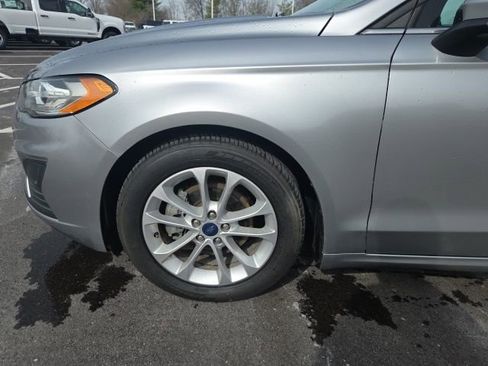 Used 2020 Ford Fusion SE image 13