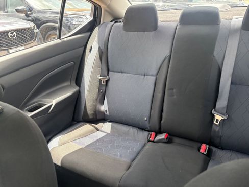 Used 2025 Nissan Versa SV FWD image 37