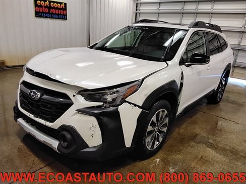 Used 2025 Subaru Outback Limited image 4