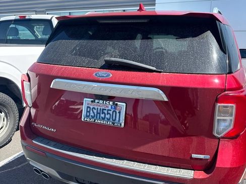 Used 2020 Ford Explorer Platinum w/ Premium Technology Package AWD/4WD image 6