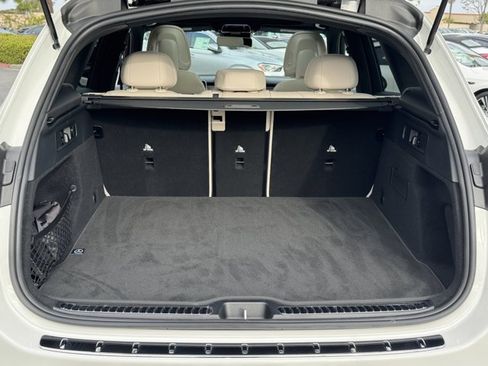 Used 2026 Mercedes-Benz GLC 300 image 14