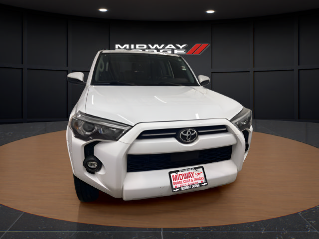 Used 2022 Toyota 4Runner SR5 AWD/4WD image 5