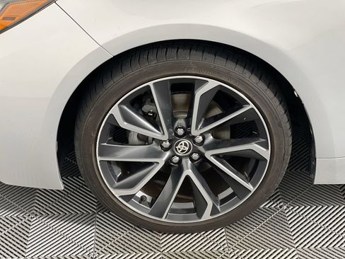 Used 2020 Toyota Corolla SE FWD image 11