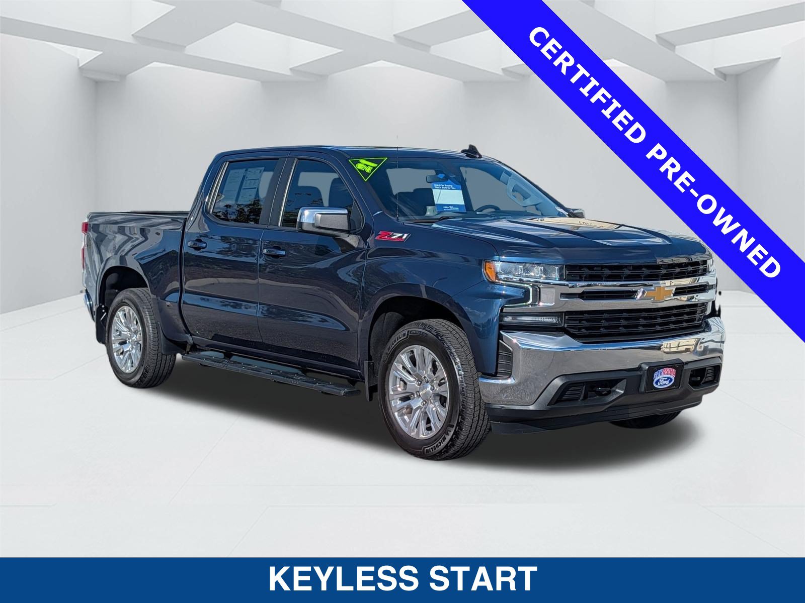Used 2021 Chevrolet Silverado 1500 LT AWD/4WD image 3