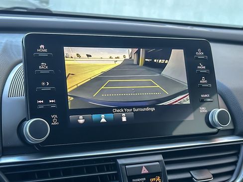 Used 2021 Honda Accord LX image 17