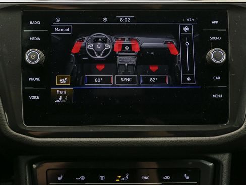 Certified 2023 Volkswagen Tiguan SE R-Line FWD image 32
