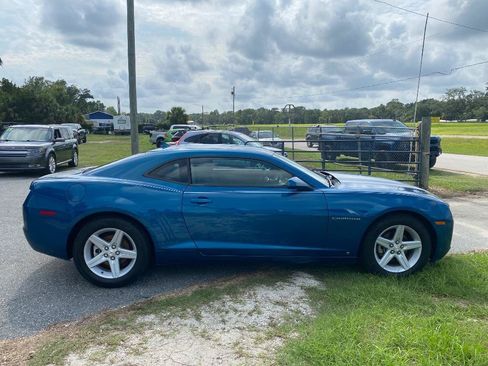 Used 2010 Chevrolet Camaro LT RWD image 6