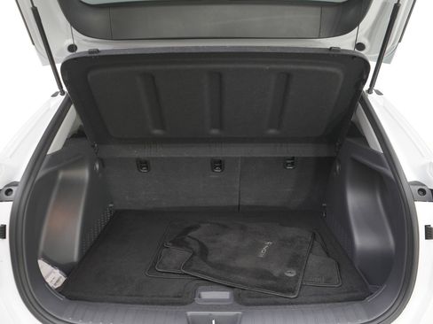 Certified 2024 Hyundai Kona SEL FWD image 9