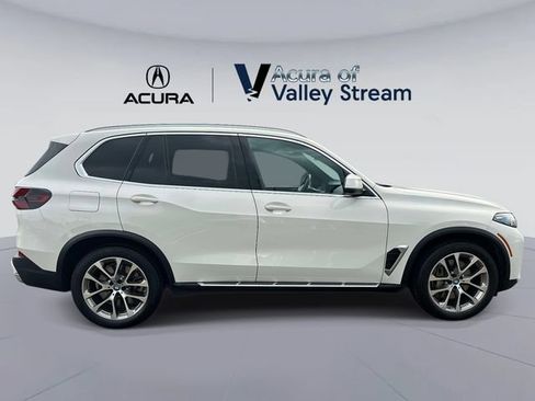Used 2025 BMW X5 xDrive50e AWD/4WD image 5