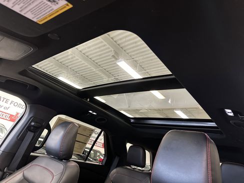 Certified 2023 Ford Explorer ST-Line w/ Class IV Trailer Tow Package image 4