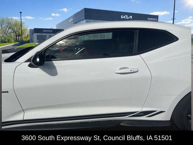 Used 2017 Chevrolet Camaro LT RWD image 17