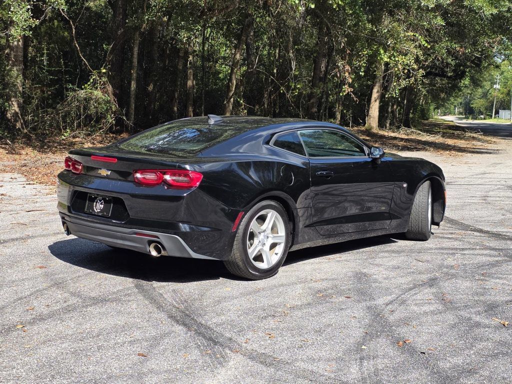 Used 2023 Chevrolet Camaro LT RWD image 5