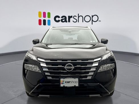 Used 2025 Nissan Rogue Platinum w/ Platinum Premium Package image 8