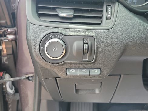 Used 2016 Buick Envision Premium AWD/4WD image 21