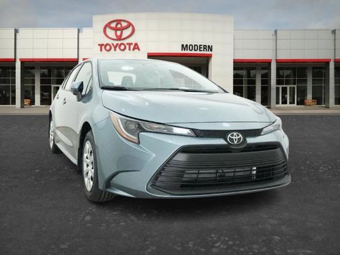 New 2026 Toyota Corolla LE FWD image 2