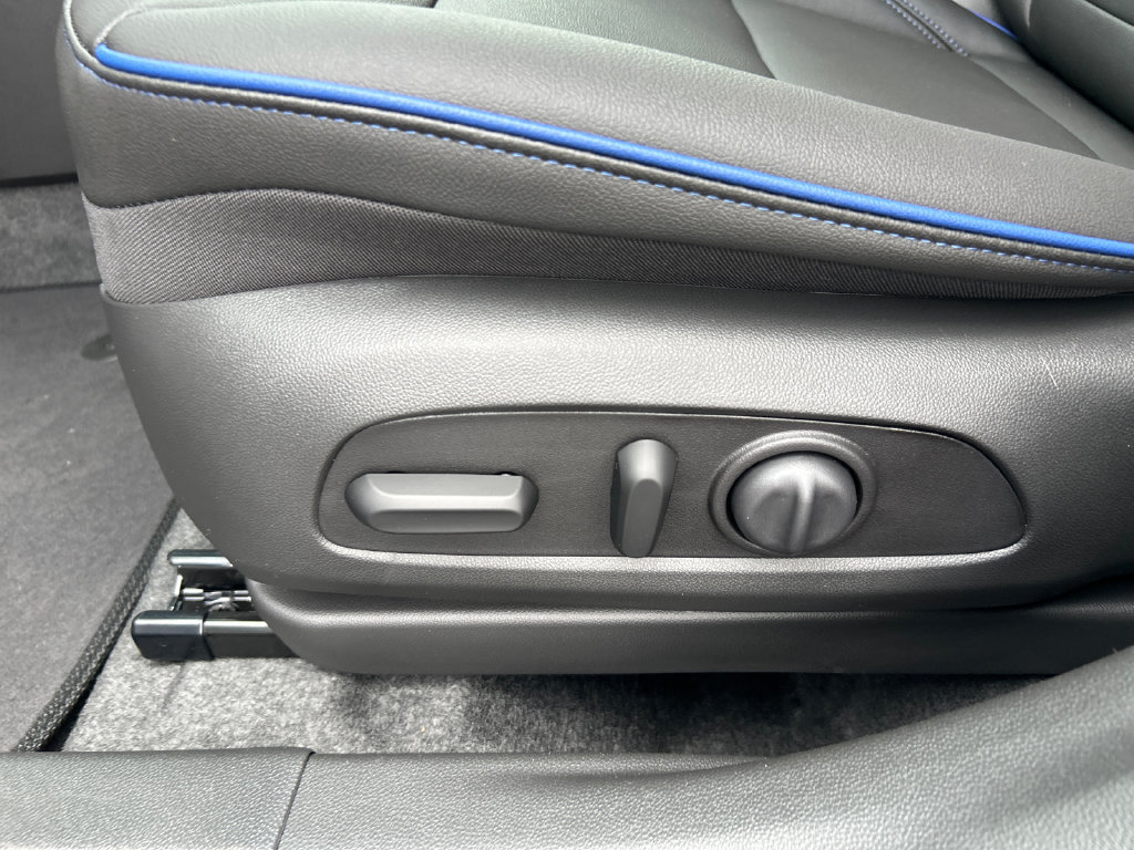 New 2026 Buick Envista Sport Touring w/ Convenience I Package FWD image 17