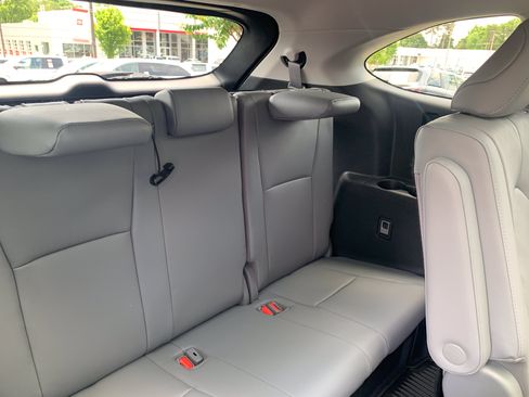 Used 2020 Toyota Highlander Platinum AWD/4WD image 22