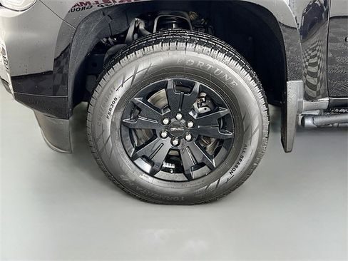 Used 2021 GMC Canyon AT4 image 25