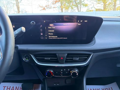 Used 2024 Buick Encore GX Sport Touring image 20