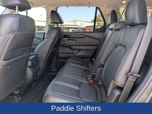 Used 2025 Honda Pilot EX-L image 17