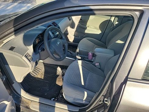 Used 2009 Toyota Corolla LE image 2