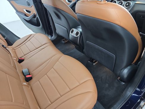 Used 2022 Mercedes-Benz GLC 300 GLC 300 image 11