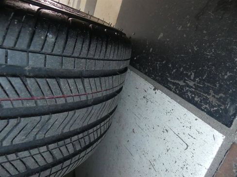 Used 2023 Tesla Model 3 Standard Range image 30