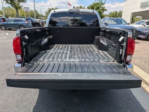 Used 2023 Toyota Tacoma SR5 AWD/4WD image 13