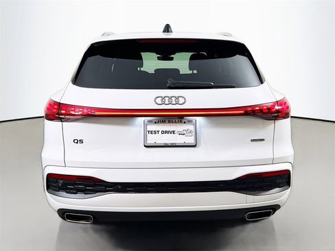 New 2025 Audi Q5 Premium image 6