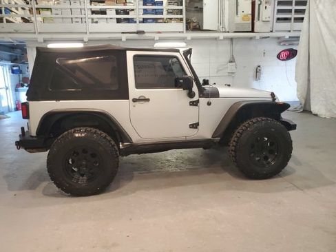 Used 2008 Jeep Wrangler X AWD/4WD image 8