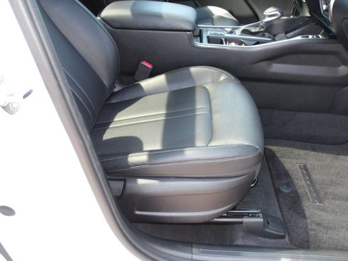 Used 2023 Kia Sorento S w/ Panoramic Sunroof Package AWD/4WD image 10