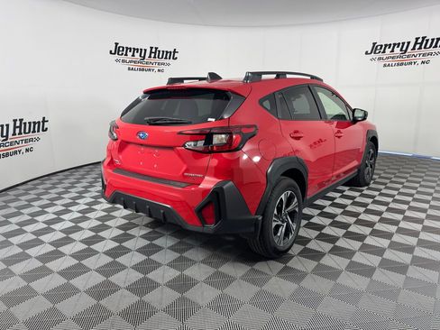 Used 2025 Subaru Crosstrek 2.0i Premium image 9