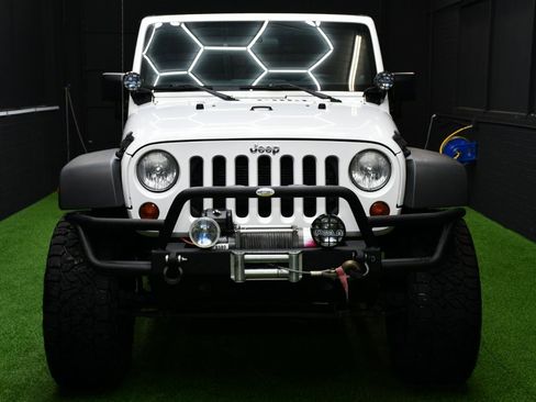 Used 2013 Jeep Wrangler Unlimited Sport w/ Connectivity Group AWD/4WD image 13