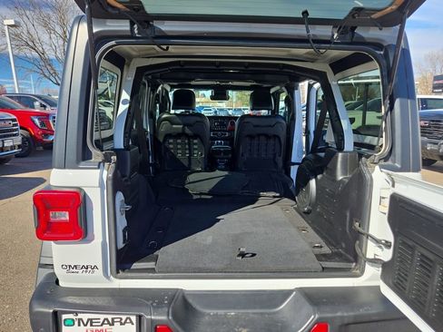 Used 2021 Jeep Wrangler Unlimited Rubicon image 20