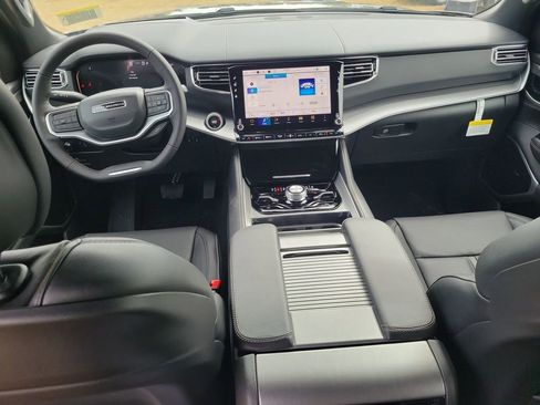 New 2026 Jeep Grand Wagoneer Limited AWD/4WD image 13